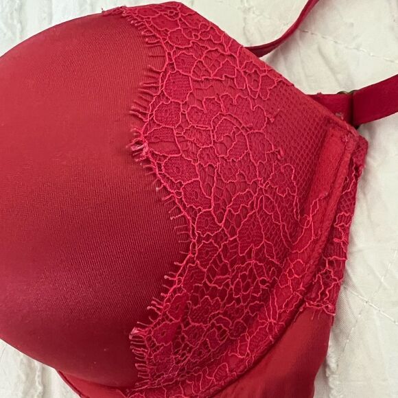 Victoria’s Secret bra 34C push up - Picture 4 of 8